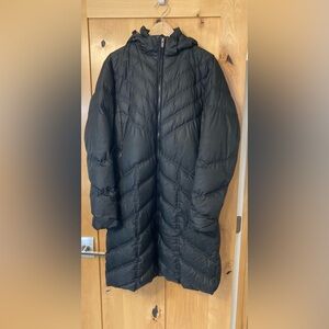 Patagonia hooded winter coat - Black, knee length